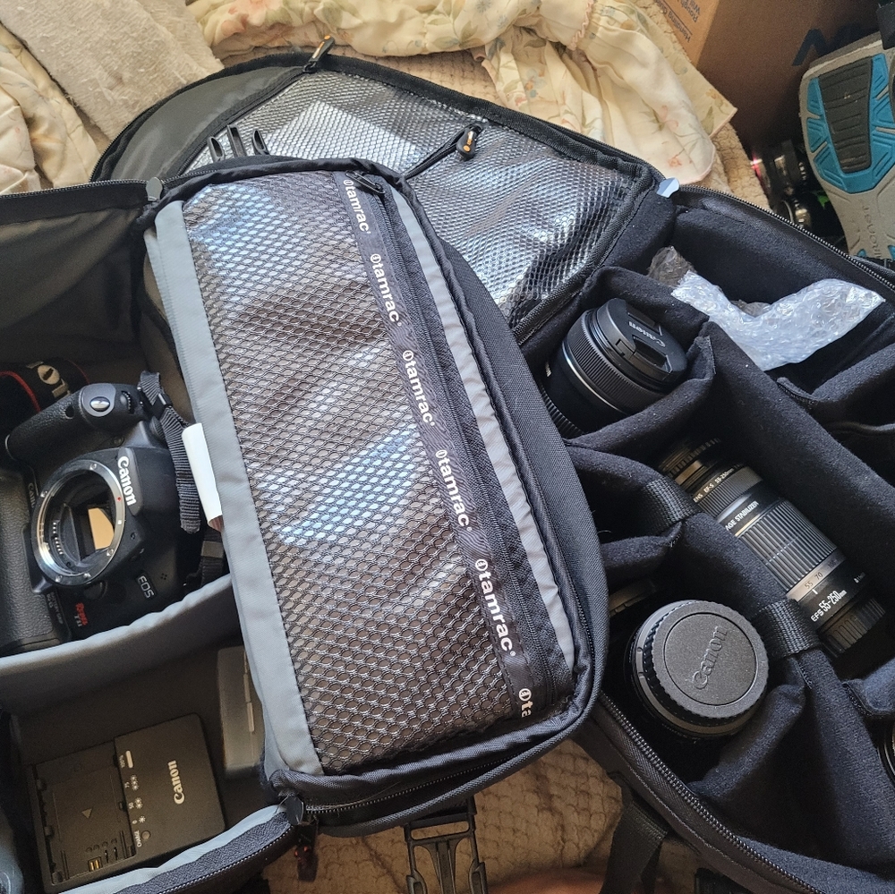 Whole set CANNON EOS REBEL T1 CAMERA WITH EXTRA BATTERIES LENSES AND  CAMERA BAG